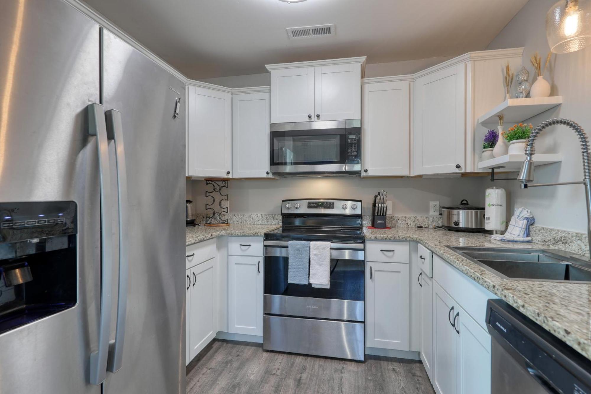 1408 Perrin Dr, Unit A - Ocean Walk Sleeps 8 Hébergement de vacances